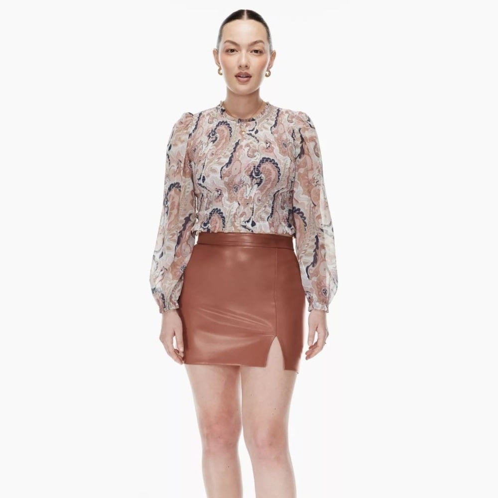 Aritzia Wilfred Patio Mini Skirt